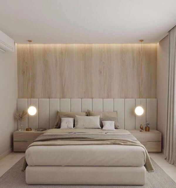 Thomas linear panelled bed