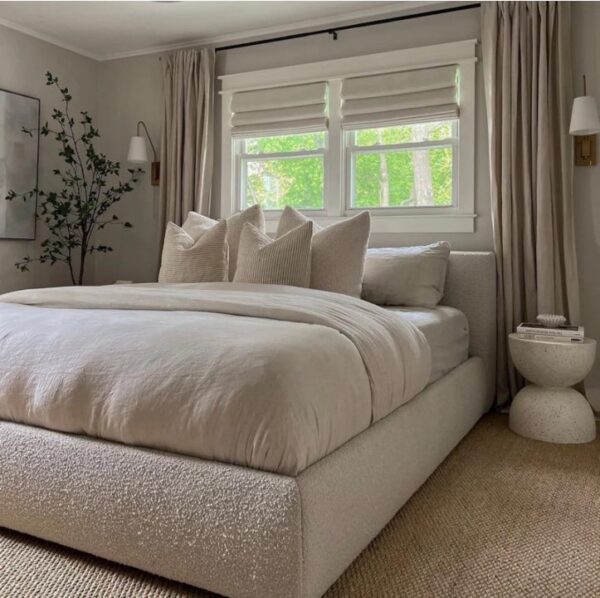 Jenna bed