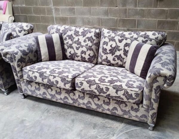 Royal Windsor sofa in floral grey
