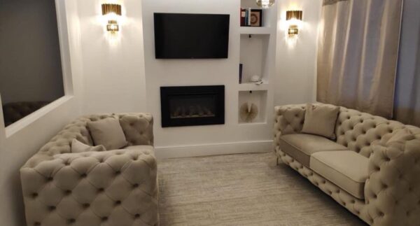 Contemporary chesterfield sofa
