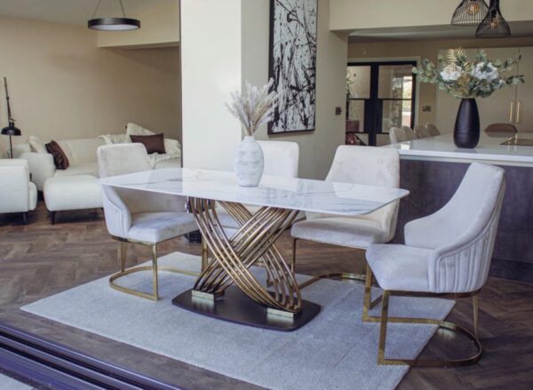 Moscow dining table with chair option