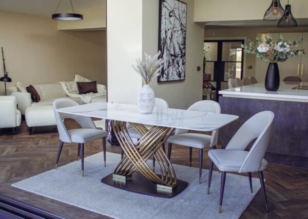 Moscow Marble dining table with chairs