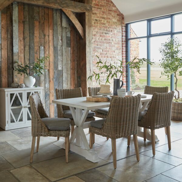 outdoor dining chair with dining table