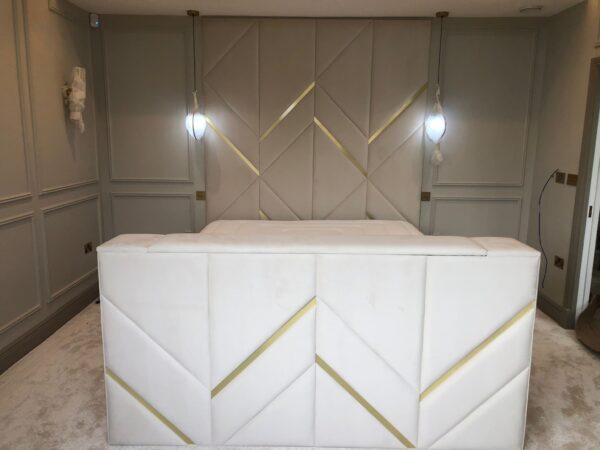 Chester tv bed
