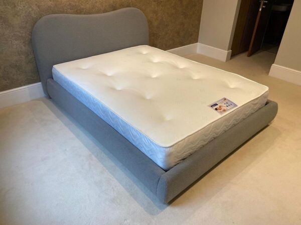 Wave Bed displayed in Boucle