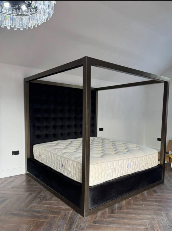 Claridge 4 poster canopy bed
