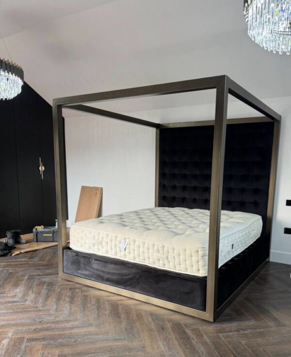 Claridge 4 poster canopy bed