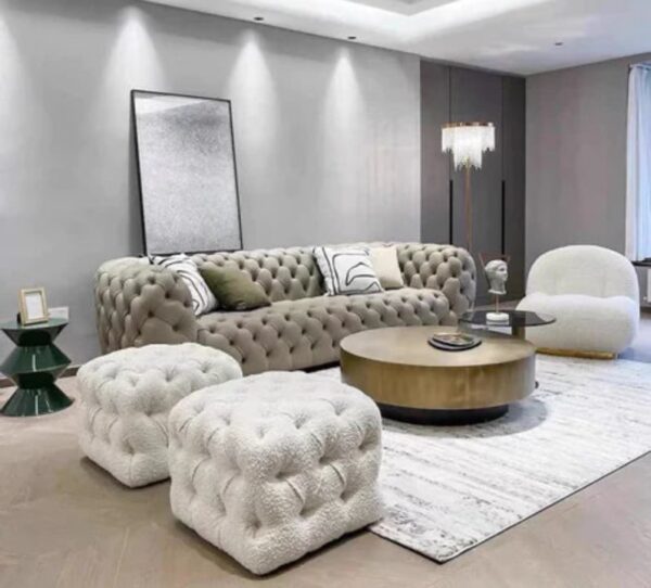 Fully buttoned Emmie chesterfield sofa
