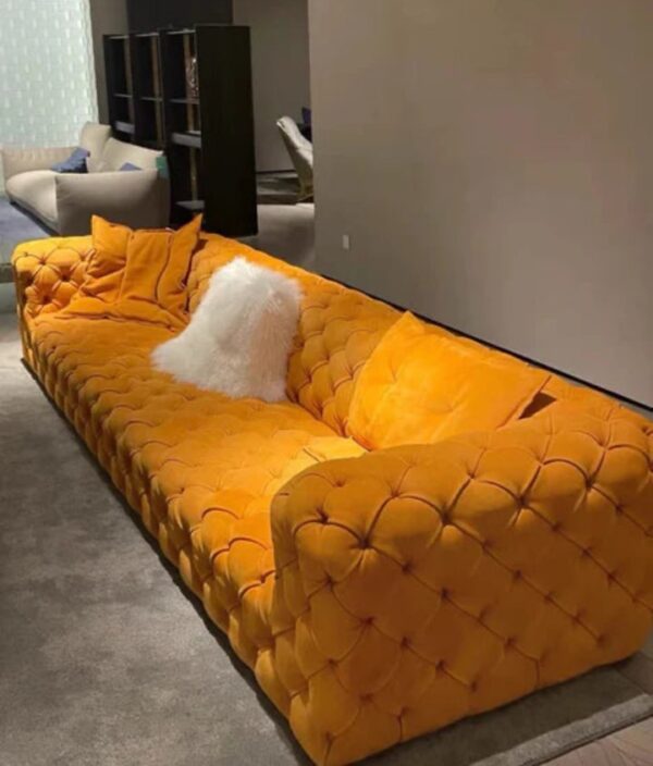 Fully buttoned Emmie chesterfield sofa