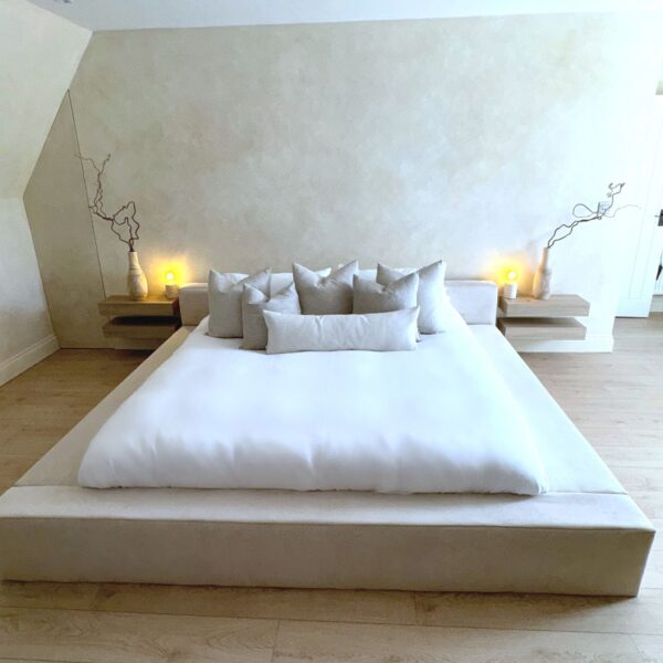 Royal Amber Bed