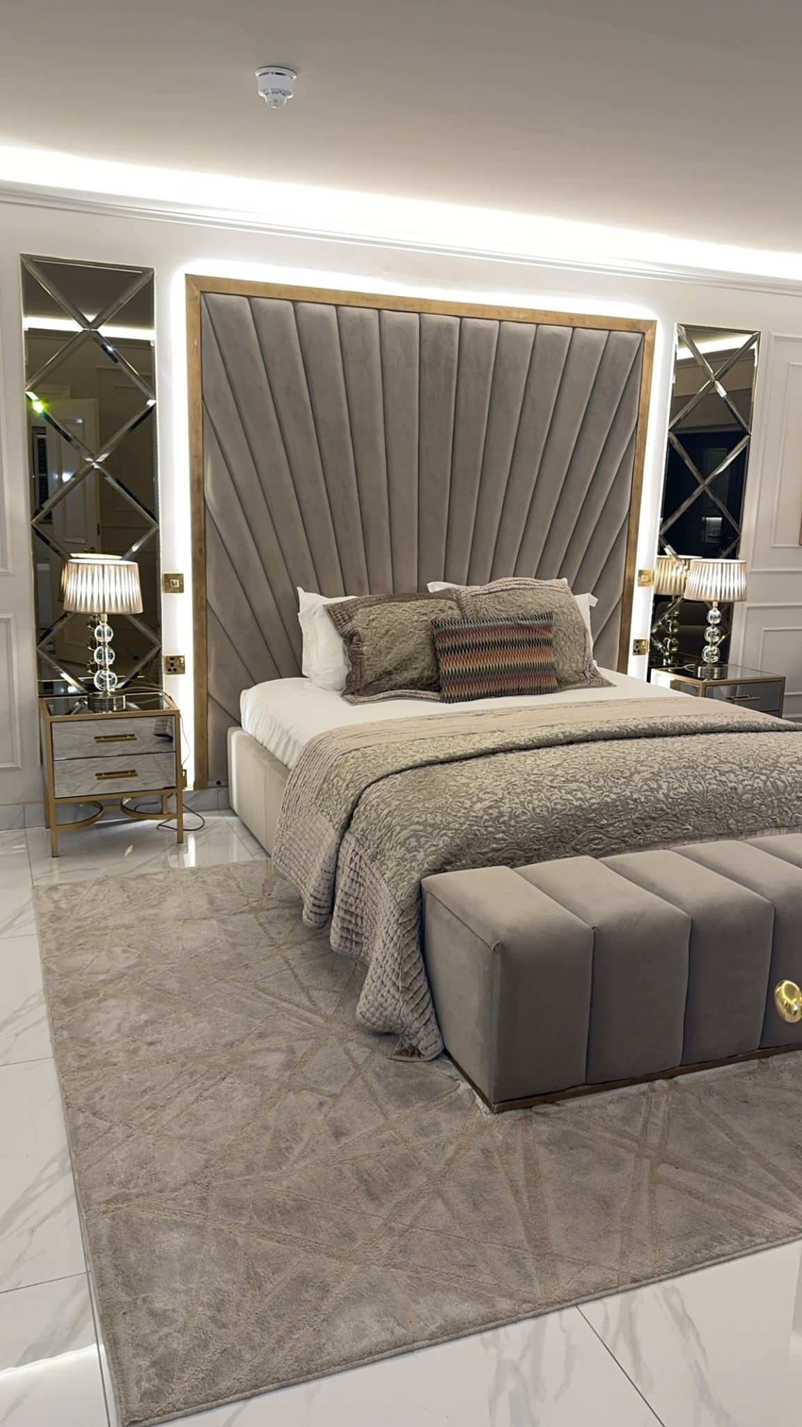 Luxury sunrise bed with gold trim