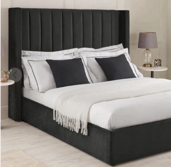 Thomas wing bed