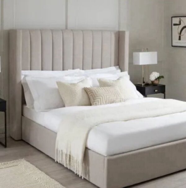 Thomas wing bed