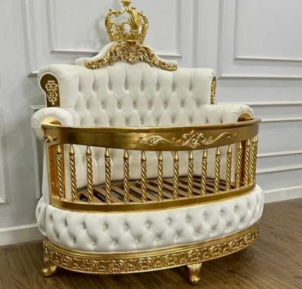 Buckingham Cot