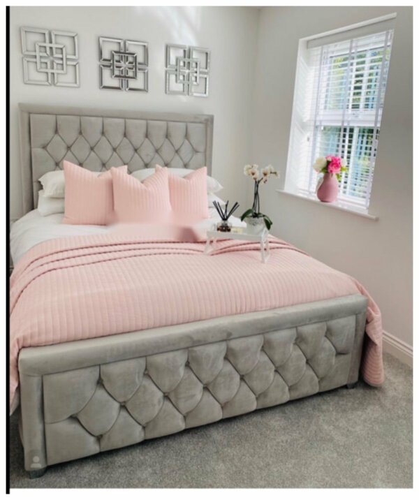 Ariana bed