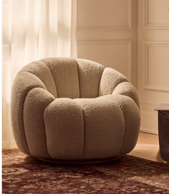 Pumpkin swivel chair