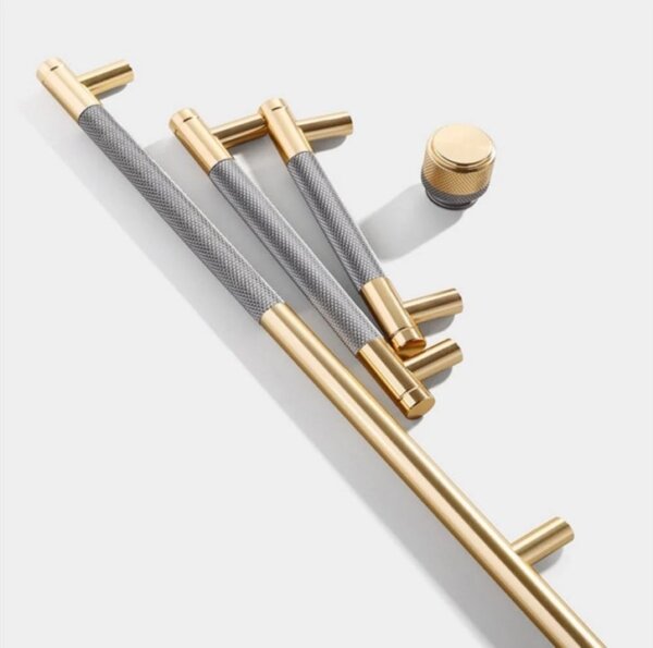 Hampshire door handles