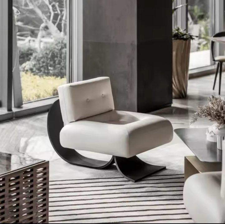 Phillipe accent chair
