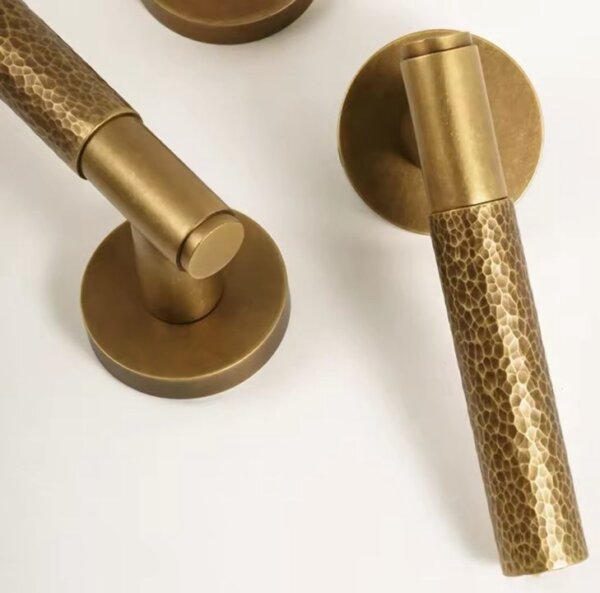 Cleo brass door Door handle