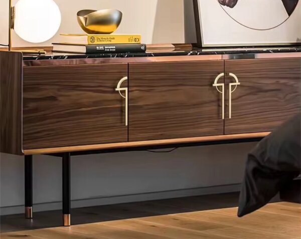 Sisley handles