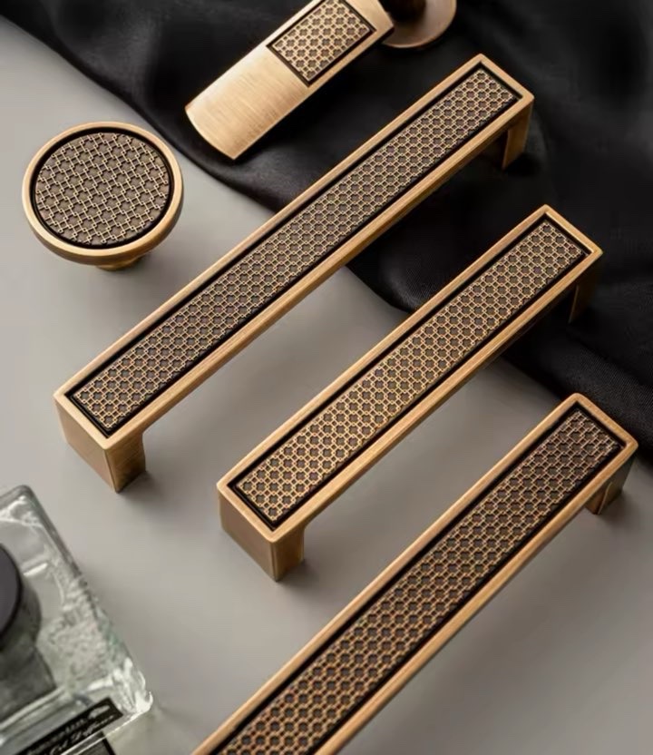 Cairo cabinet handles