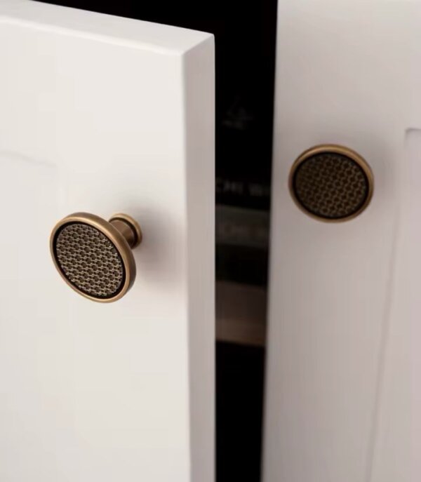 Cairo cabinet handles