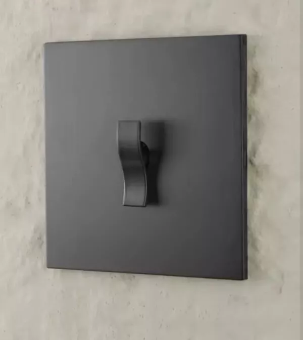 Luna switch