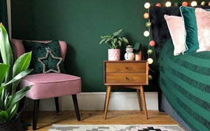 25-Cosy-Green-Bedroom-Ideas-to-Enhance-Your-Sleep-Image-Nine 25 Cosy Green Bedroom Ideas To Enhance Your Sleep Image Nine