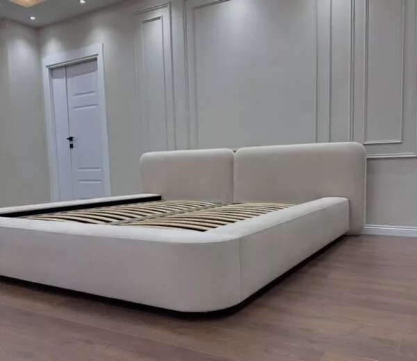 Hilton bed